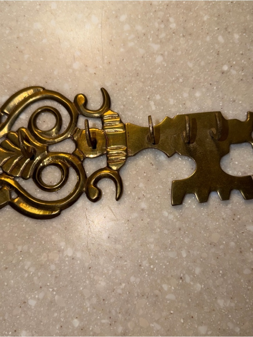 Vintage Ornate Brass Key Wall Hook Rack - Gold